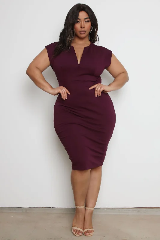 CEO Moves Midi Dress - Eggplant