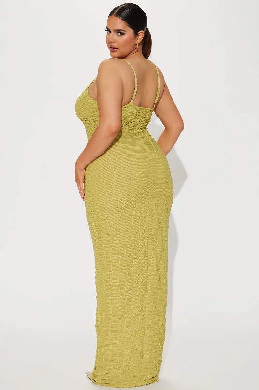 Ari Textured Maxi Dress - Chartreuse