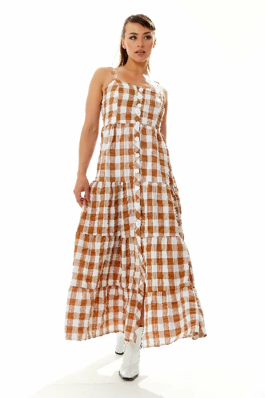 Liquorish Gingham Print Maxi Dress In Brown And White