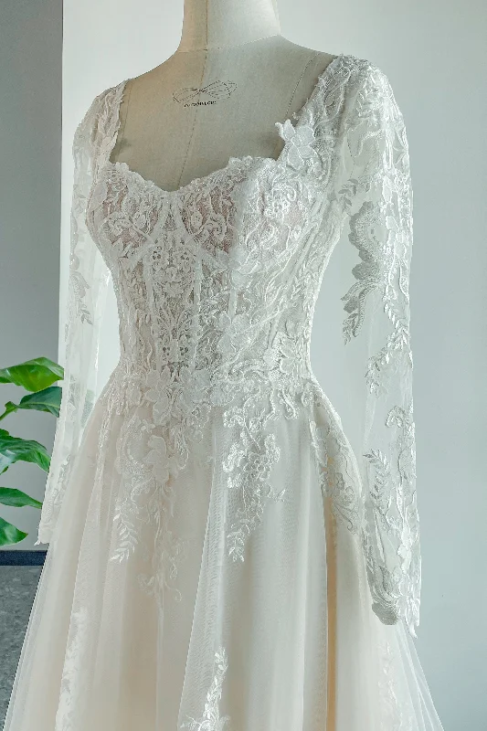 A-Line Court Train Lace Tulle Wedding Dress CW3129