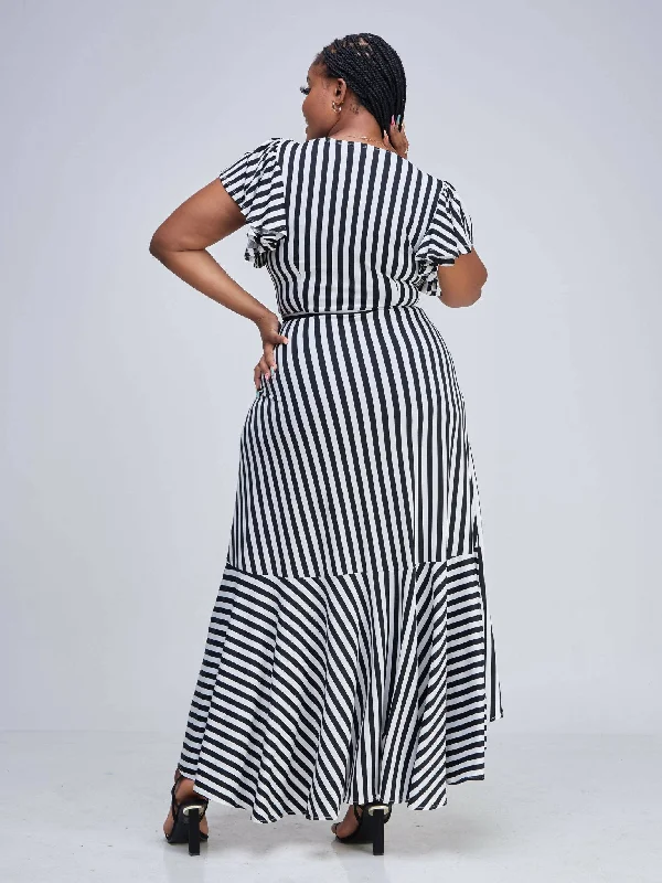 Elsie Glamour Amira Maxi Dress - Black / White Print