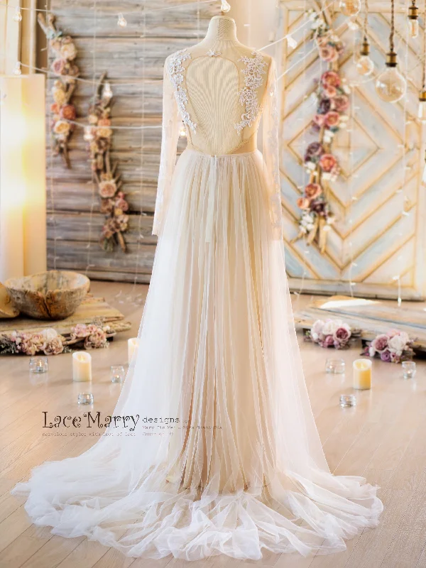 NAILA / Bohemian Wedding Dress with Long Lace Sleeves