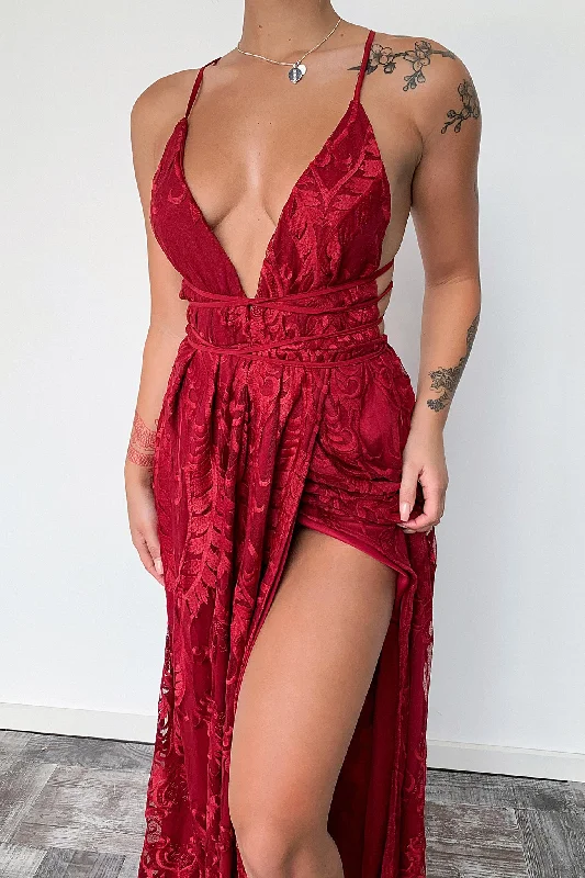 Scarlett Dress - Burgundy