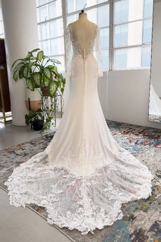 Trumpet-Mermaid Chapel Train Lace Wedding Dress CW2995